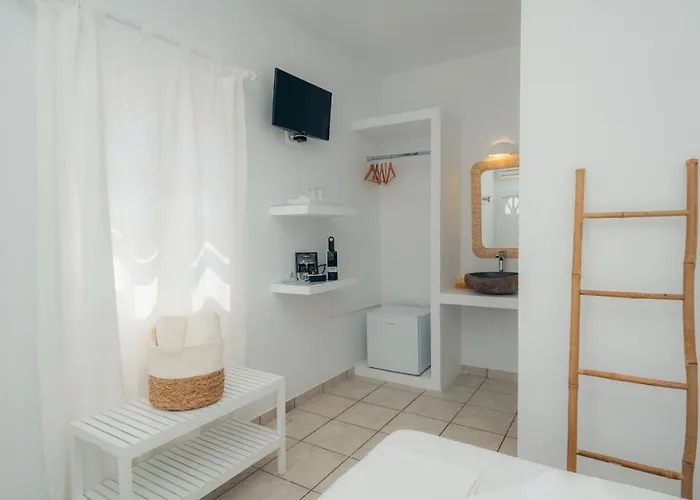 Nostos Sifnos * Apollonia