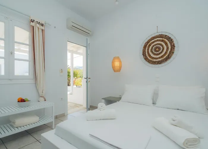 Nostos Sifnos Hotel *