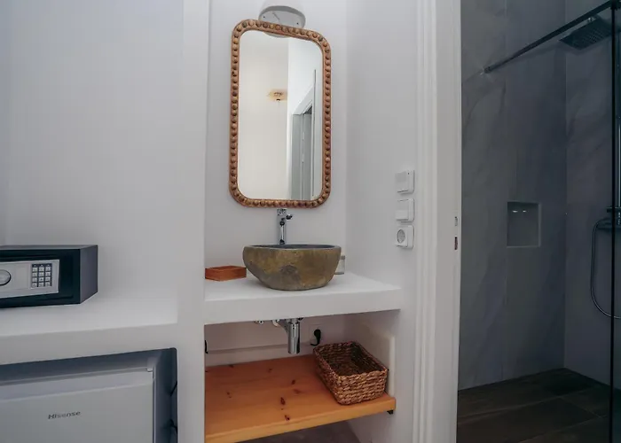 Nostos Sifnos Hotel *